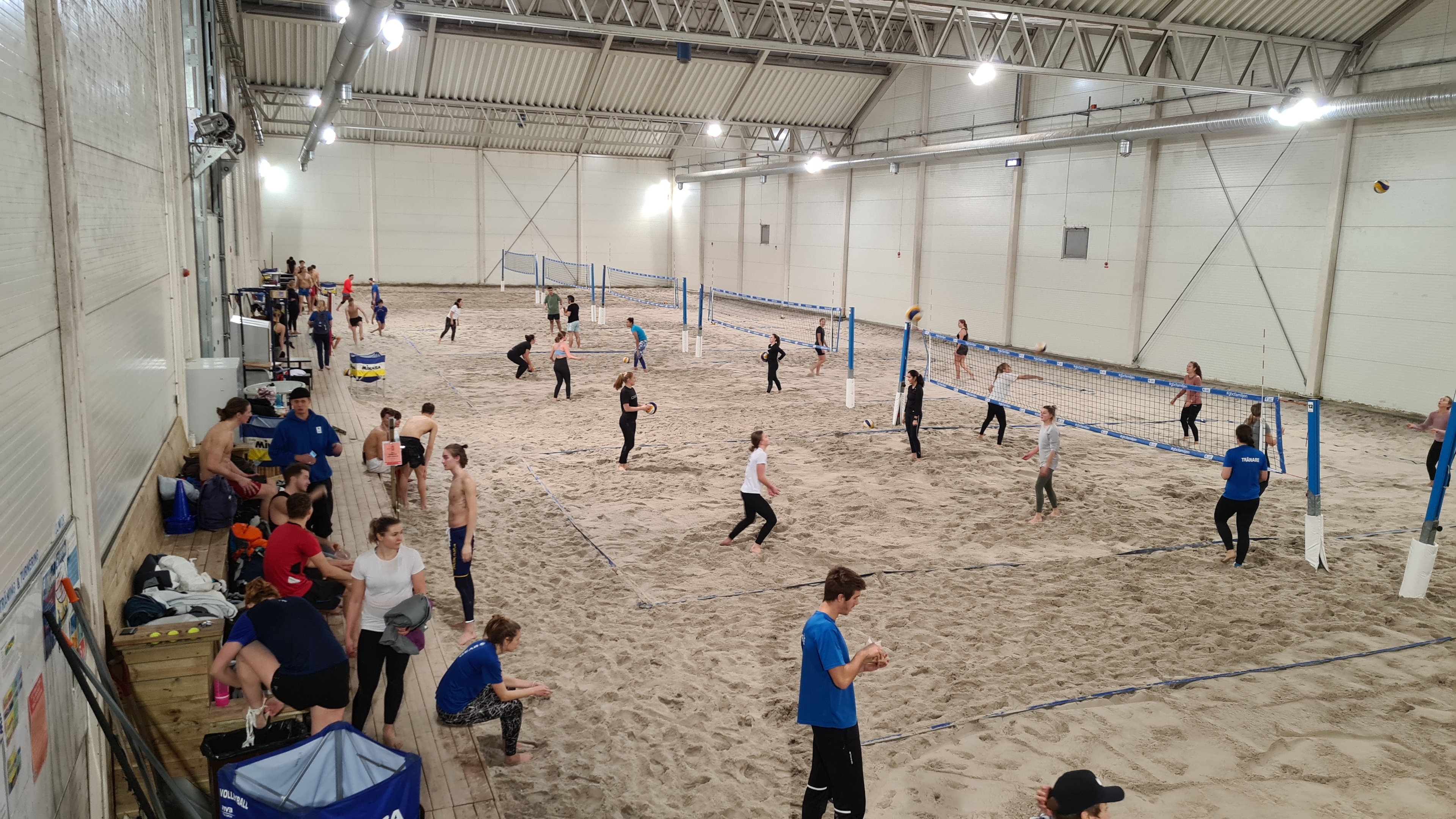 Beach Center, декабрь