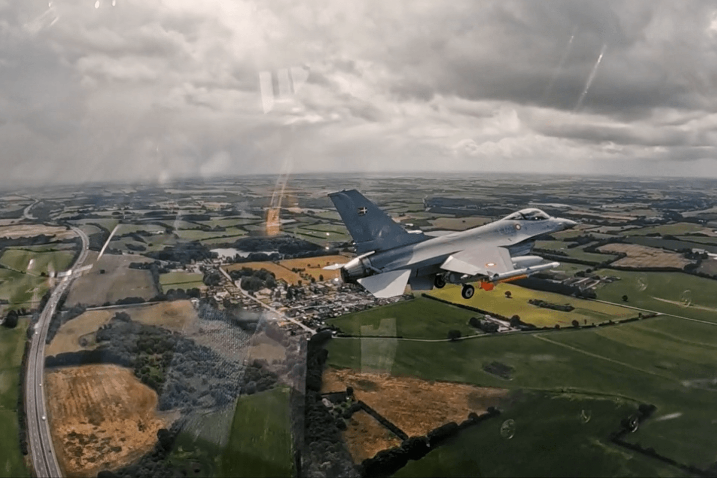 Скриншот из документального сериала Jagerpilotens sidste mission: Farvel til F-16