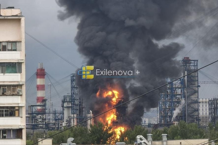 Фото: последствия удара по НПЗ в Капотне, 16 июня 2026