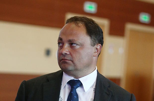 Обвиненный во взятках мэр Владивостока ушел в отставку