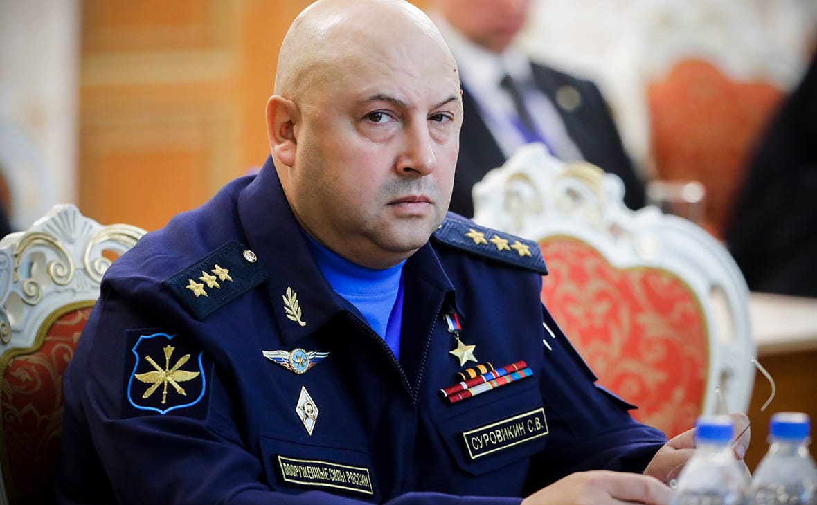 Главком ВКС России Суровикин, прошедший путь от ГКЧП до Донбасса и Сирии, получил звание генерала армии