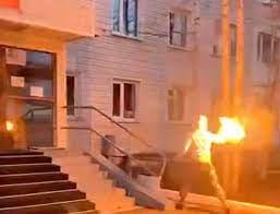 Срочника из Владивостока приговорили к 7 годам лишения свободы за поджог военкомата