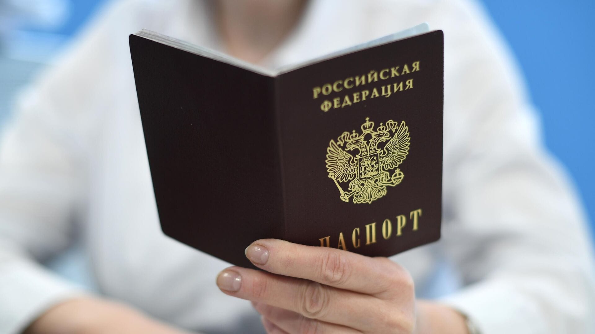 В России впервые лишили гражданства двух иностранцев за уклонение от воинского учета