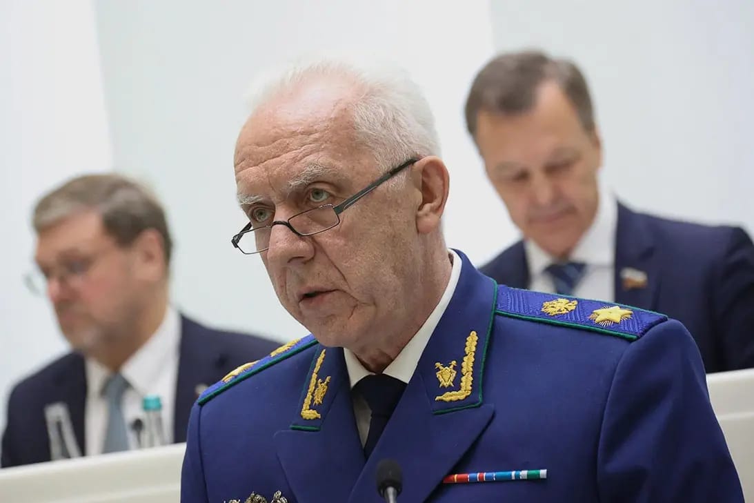 Генпрокурор РФ, глава ГУ МВД Петербурга из расследования The Insider и еще 13 человек попали под санкции ЕС в связи с убийством Навального