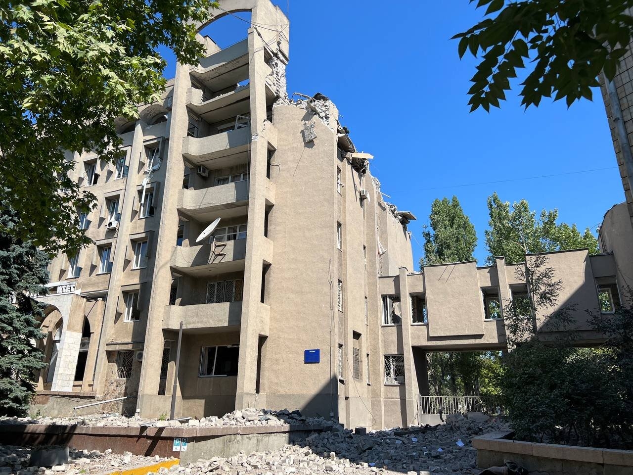 Последствия удара по Николаевскому национальному университету им. В. А. Сухомлинского