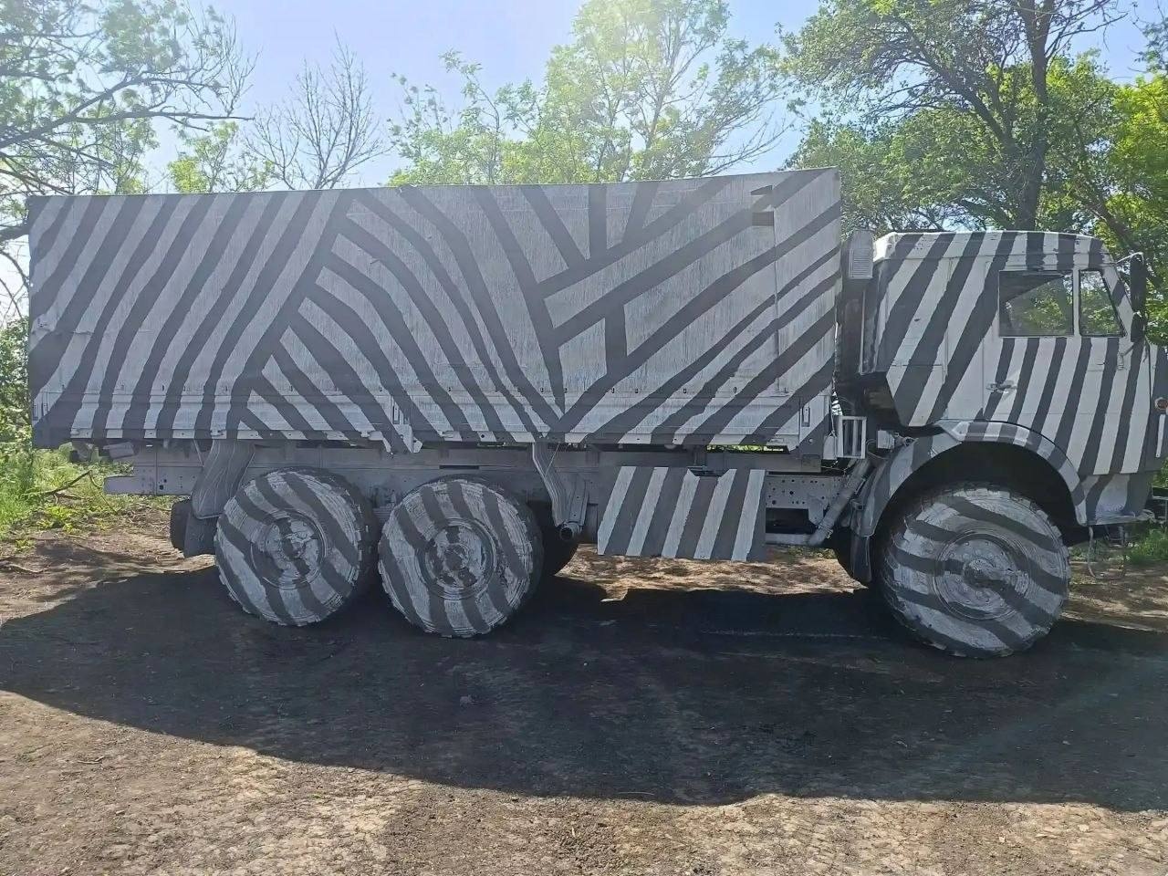 Российские военные «зебровозы»