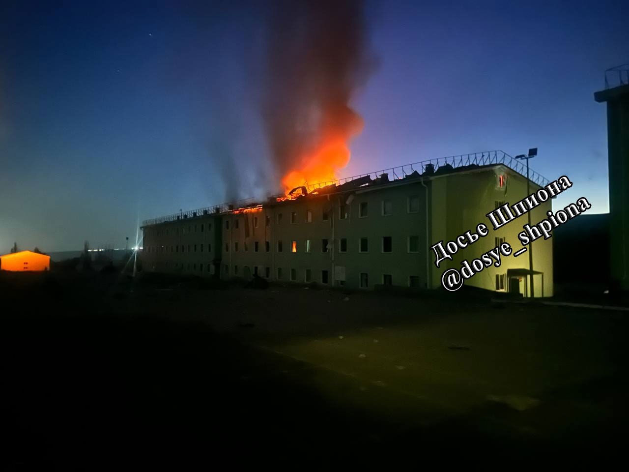 Последствия украинского удара по пункту дислокации 126-й отдельной бригады береговой обороны в районе села Перевальное в аннексированном Крыму