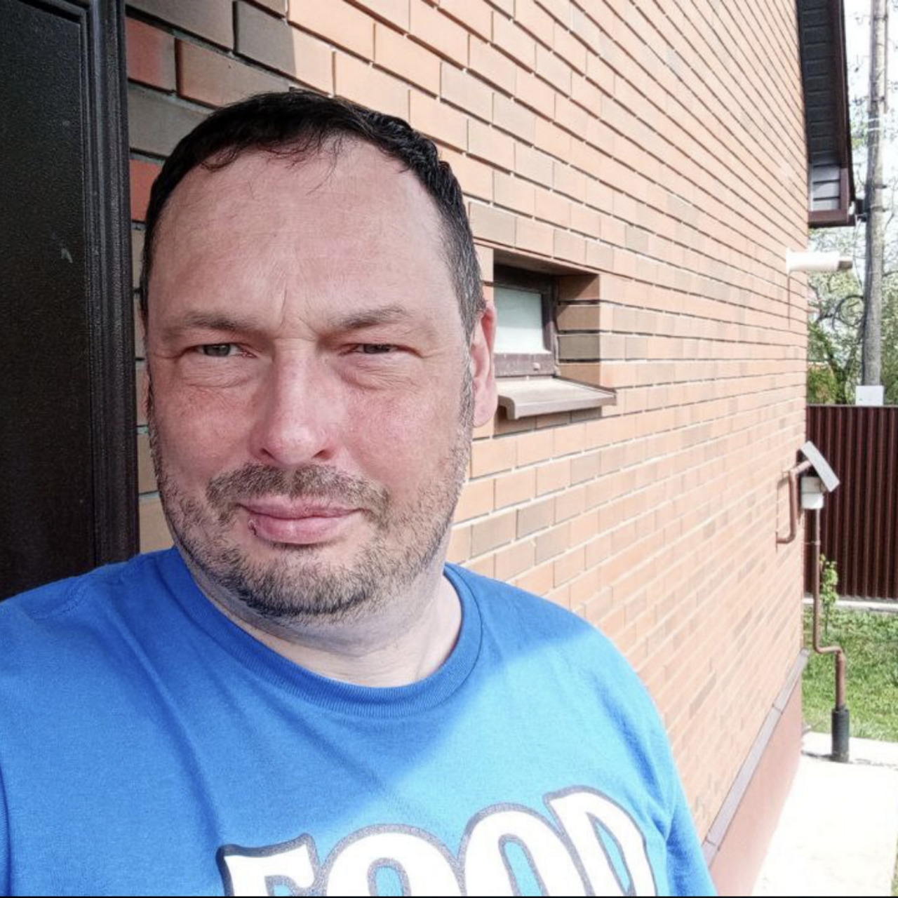 Иван Любшин