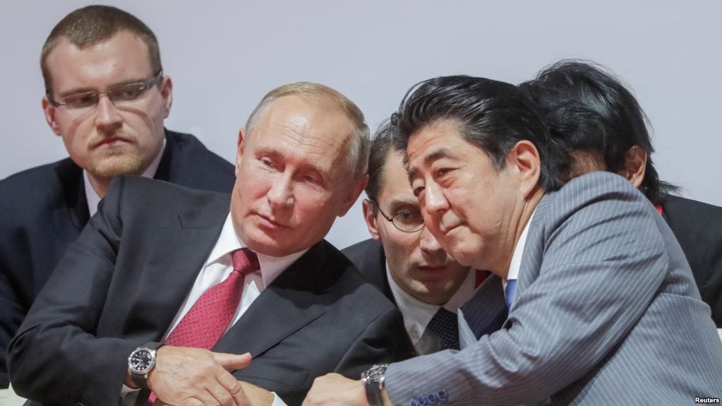 Что они там курилят? Владимир Милов о том, почему подарок Путина Японии может обернуться катастрофой