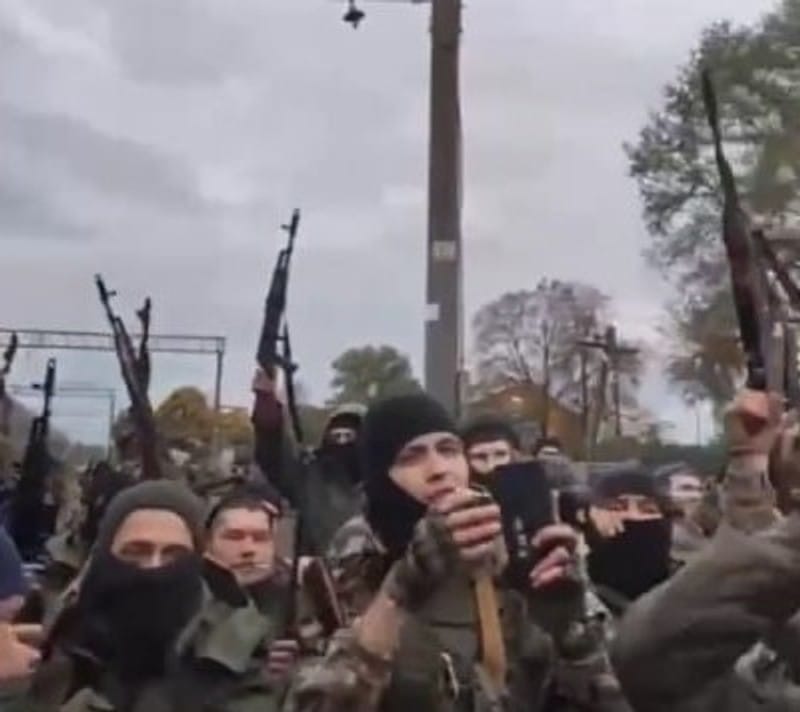 «Оружие учтено, военнослужащие обеспечены питанием». В Западном военном округе прокомментировали видео с бунтом мобилизованных