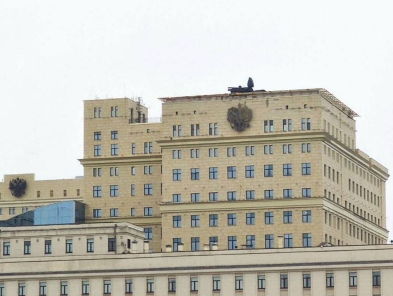 Bloomberg: Россия установила системы ПВО на крышах в Москве, опасаясь беспилотников. Эксперт CIT отмечает, что Москва не станет целью