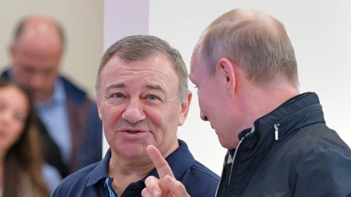 Австрийский Raiffeisen Bank более 10 лет обслуживал компании, связанные с олигархами Ротенбергами. После аннексии Крыма тоже — СМИ