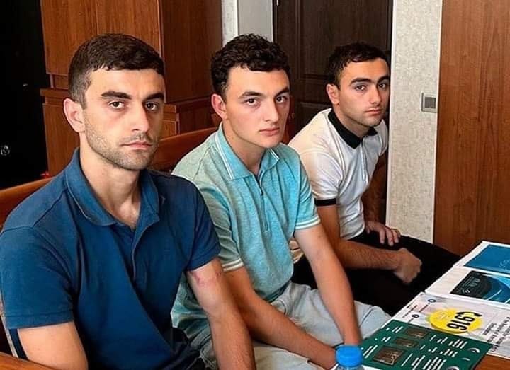 Азербайджан отпустил трех студентов из Нагорного Карабаха, похищенных в конце августа