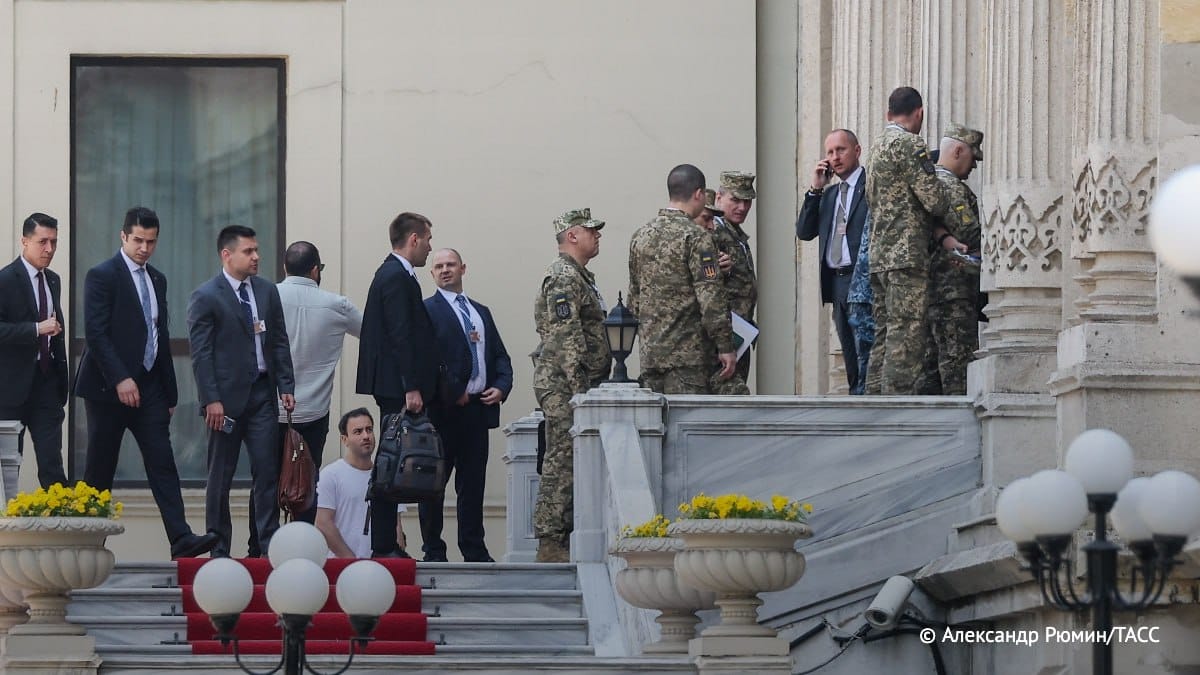 Перед переговорами в Стамбуле Украина показала силу «асимметричной войны» — эксперты об операции «Паутина»