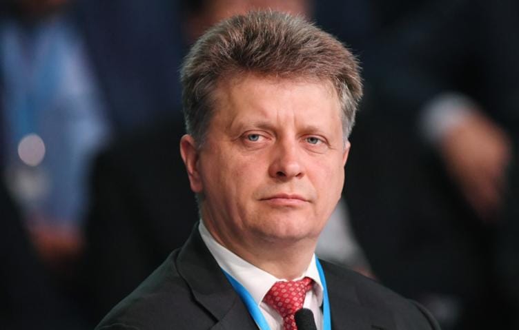 «АвтоВАЗ» анонсировал рост цен на машины из-за инфляции и демпинга со стороны Китая. Путин обещал, что цены на «Ладу» будут снижаться