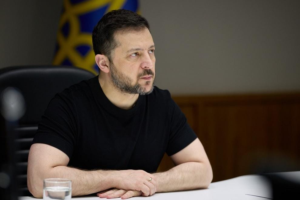 Зеленский опубликовал открытое письмо Путину, предложил личную встречу и прекращение огня по линии фронта