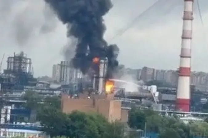 Московский НПЗ в Капотне остановил работу после удара украинского дрона — Reuters