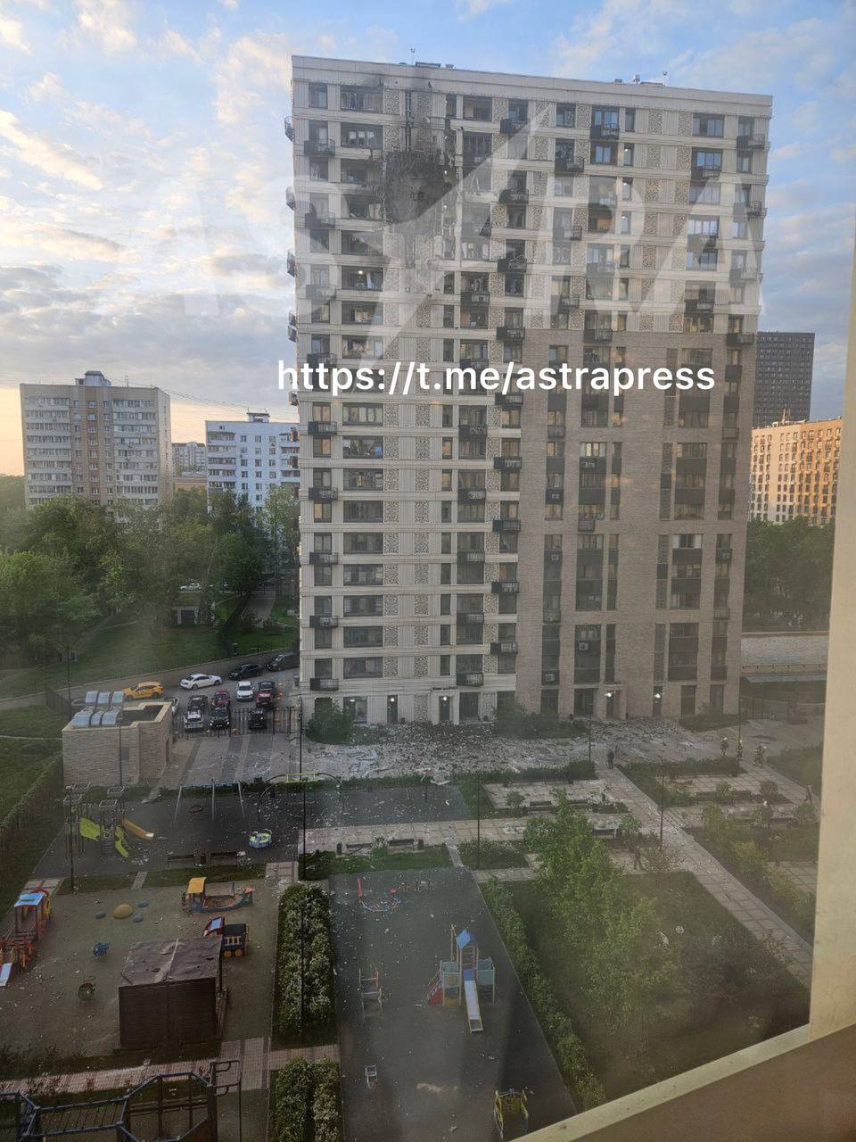Пострадавший дом на улице Михайлова в Москве